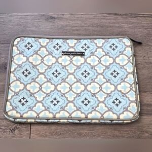 Petunia Pickle Bottom Wanderlust Laptop Case Pastel Pattern